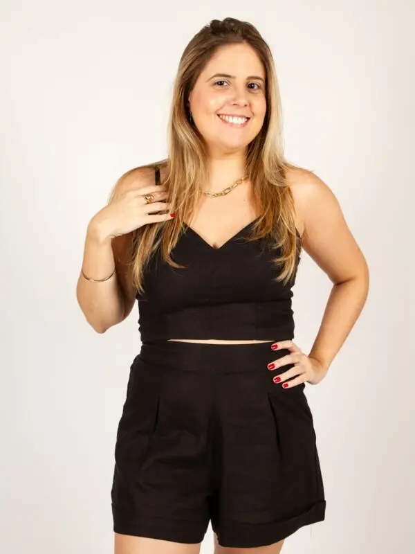 SHORT MANUELA LINHO SUSTENTÁVEL PRETO